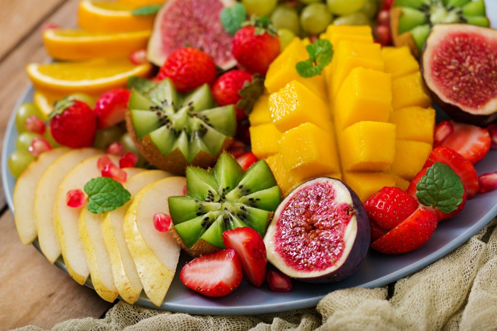 Platter fruits and berries.